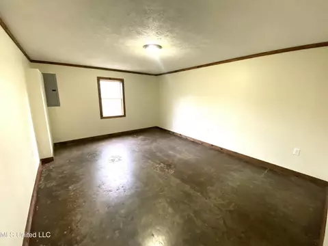 Living - 96 R C Rd, Conehatta, MS 39057 photo 2 of 2