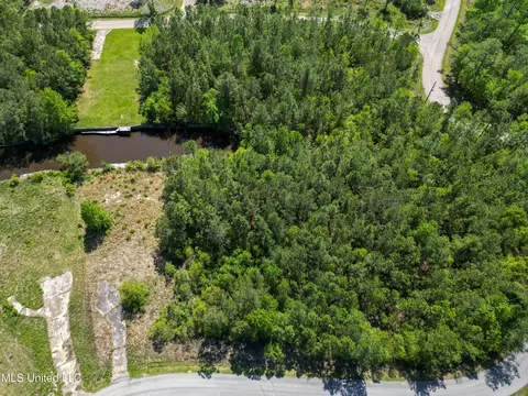 0 Paani Ct, Diamondhead, MS 39525