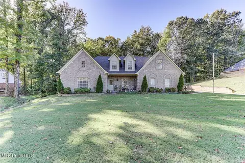 1287 Dogwood Hollow Dr, Nesbit, MS 38651