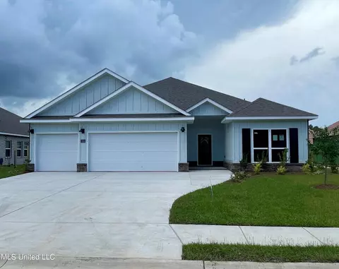 13444 Crane Dr, Vancleave, MS 39565