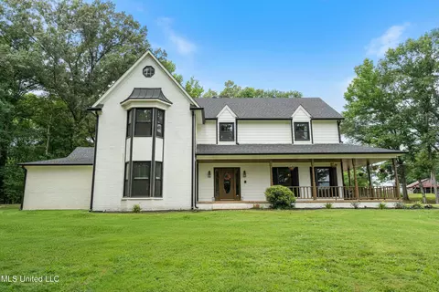 2140 Rader Creek Rd, Sarah, MS 38665