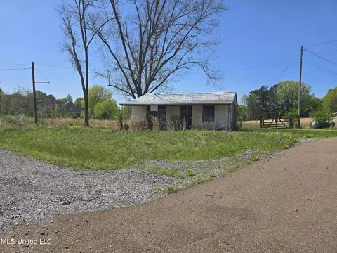 3561 Johnston Rd, Hernando, MS 38632 photo 2