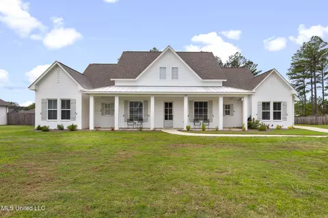 Exterior - 505 Castaway Cir, Brandon, MS 39047 photo 2 of 18