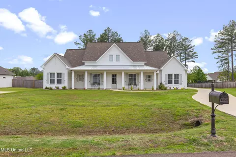 Exterior - 505 Castaway Cir, Brandon, MS 39047 photo 5 of 18