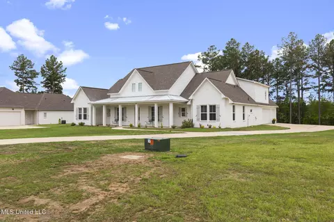 Exterior - 505 Castaway Cir, Brandon, MS 39047 photo 3 of 18
