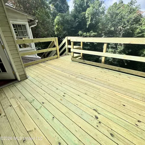 Exterior - 304 Lambert St, Natchez, MS 39120 photo 7 of 9