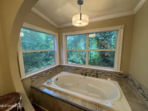 Bath - 304 Lambert St, Natchez, MS 39120 photo 5 of 5