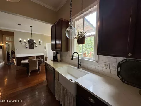 Kitchen - 304 Lambert St, Natchez, MS 39120 photo 4 of 4