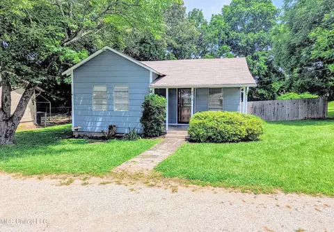 9816 Goodman Rd, Olive Branch, MS 38654