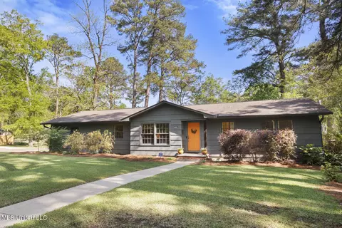 2206 E Northside Dr, Jackson, MS 39211