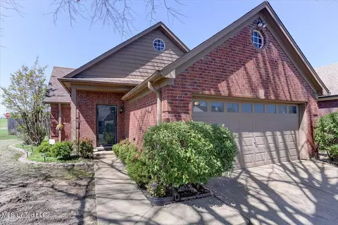 5455 Kayla Dr, Southaven, MS 38671