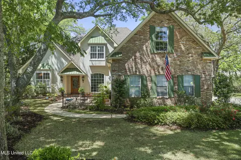 3823 Versailles Ct, Ocean Springs, MS 39564