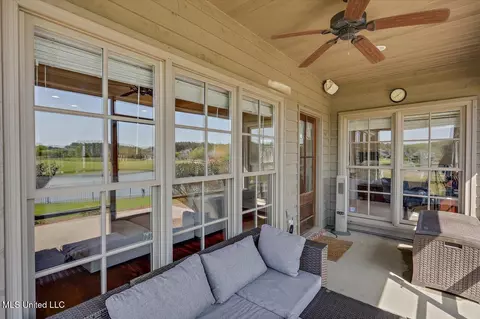 Exterior - 101 Vinings Dr, Madison, MS 39110 photo 6 of 14