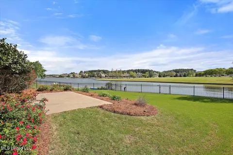 Exterior - 101 Vinings Dr, Madison, MS 39110 photo 8 of 14