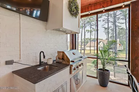 Exterior - 104 Eastwick Dr, Madison, MS 39110 photo 6 of 7