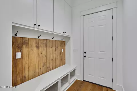 Entry Way - 104 Eastwick Dr, Madison, MS 39110 photo 2 of 2