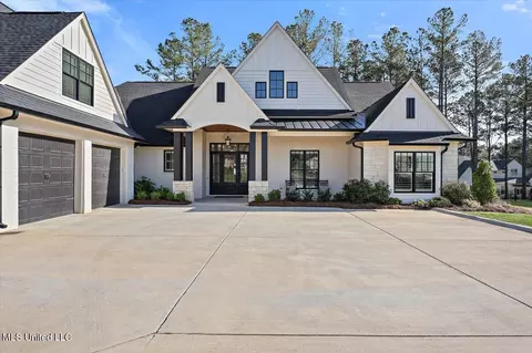 Exterior - 104 Eastwick Dr, Madison, MS 39110 photo 2 of 7