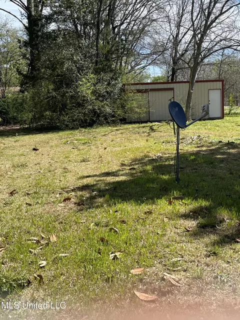 Exterior - 5020 Barrier Pl, Jackson, MS 39204 photo 3 of 4