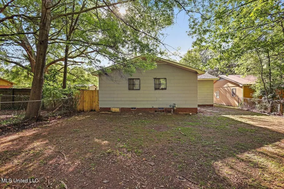 Exterior - 312 Miller St, Canton, MS 39046 photo 4 of 4