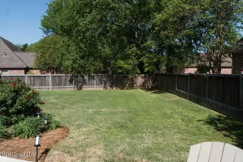 Exterior - 1192 Windrose Cir, Madison, MS 39110 photo 11 of 13