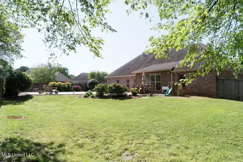 Exterior - 1192 Windrose Cir, Madison, MS 39110 photo 12 of 13