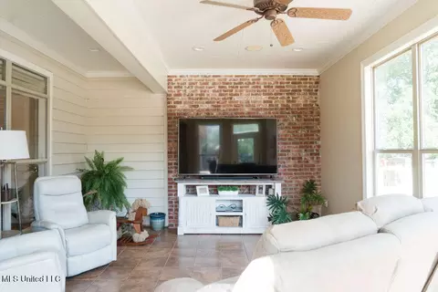 Exterior - 1192 Windrose Cir, Madison, MS 39110 photo 5 of 13