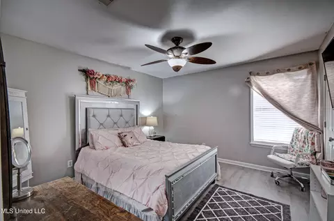 Bedroom - 608 Shadowridge Dr, Brandon, MS 39047 photo 3 of 4