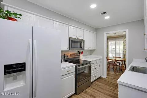 5326 Canton Heights Dr, Jackson, MS 39211 photo 14