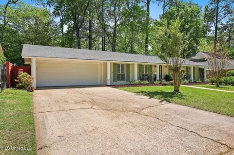 5326 Canton Heights Dr, Jackson, MS 39211 photo 2