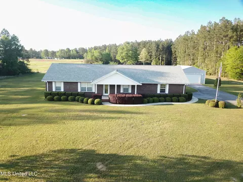 128 Ethans Trl, Lucedale, MS 39452