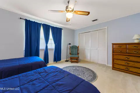 5212 Lakeview Dr, Moss Point, MS 39563 photo 21