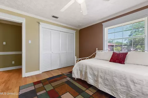 5212 Lakeview Dr, Moss Point, MS 39563 photo 19