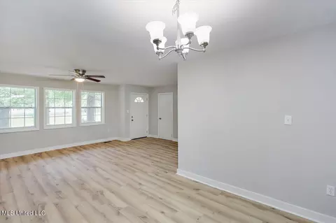 Living - 1234 Adkins Blvd, Jackson, MS 39211 photo 4 of 4