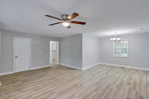 Living - 1234 Adkins Blvd, Jackson, MS 39211 photo 2 of 4