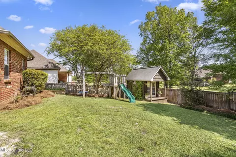 Exterior - 543 Turtle Ln, Brandon, MS 39047 photo 7 of 11