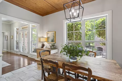 Dining - 543 Turtle Ln, Brandon, MS 39047 photo 3 of 3