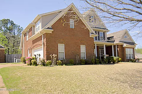 4051 Misty Oaks Ln, Nesbit, MS 38651 photo 2