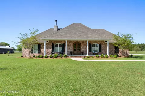 7718 Southern Bay Ln, Vancleave, MS 39565