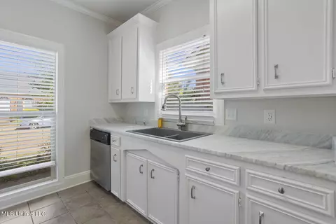 119 N N Brighton Dr, Jackson, MS 39211 photo 10