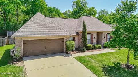175 Memory Ln, Madison, MS 39110