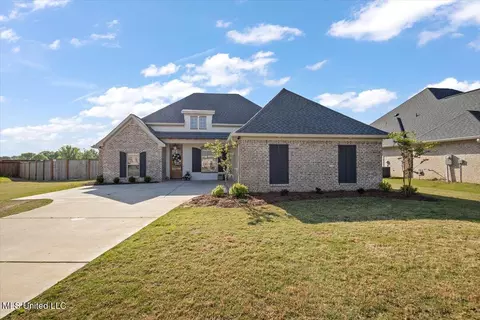 1128 Old Court Xing, Flowood, MS 39232