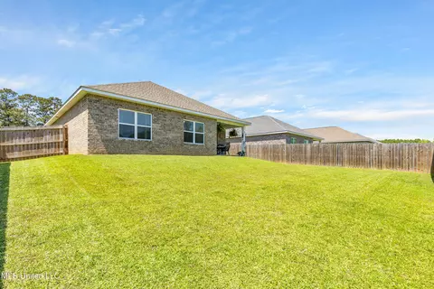 724 Waters View Dr, Biloxi, MS 39532 photo 28
