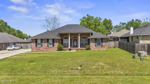 16426 Orange Grove Rd, Gulfport, MS 39503