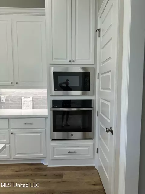 Kitchen - 485 Aurora Cir, Canton, MS 39046 photo 2 of 4