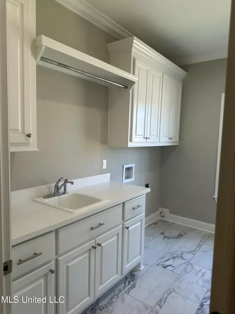 Other - 485 Aurora Cir, Canton, MS 39046 photo 5 of 13