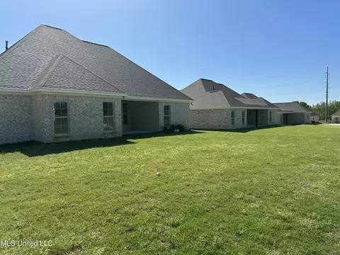 Exterior - 485 Aurora Cir, Canton, MS 39046 photo 2 of 2