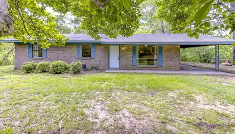 5400 Jeff Davis Rd, Vicksburg, MS 39180
