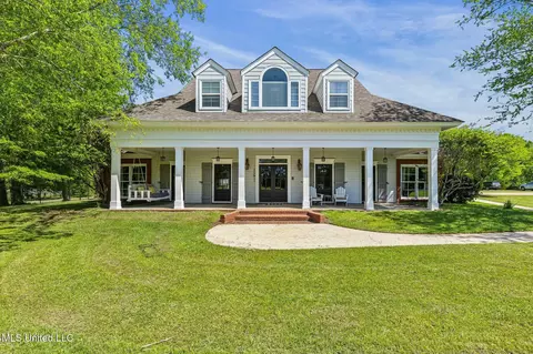 109 Plantation Dr, Madison, MS 39110 photo 1
