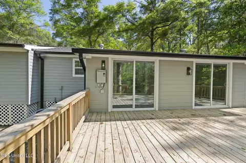Exterior - 370 Mcgregor Rd, Wiggins, MS 39577 photo 4 of 7