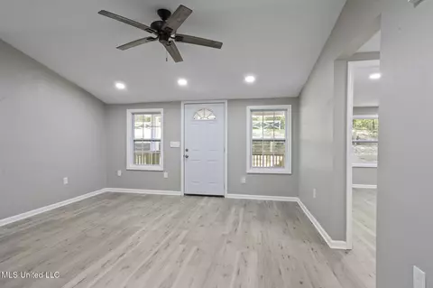 Living - 370 Mcgregor Rd, Wiggins, MS 39577 photo 1 of 3